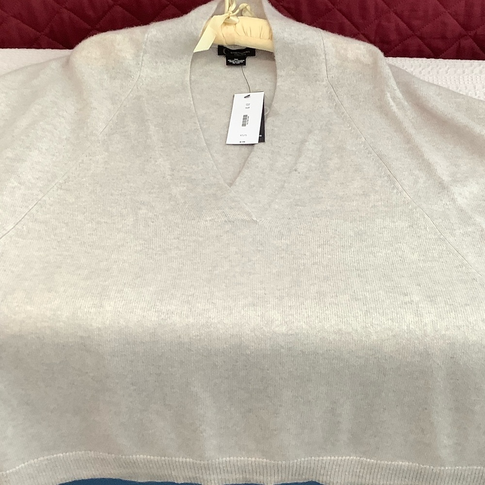 Bloomingdale's Gray V-Neck Tunic - Picture 8 of 8
